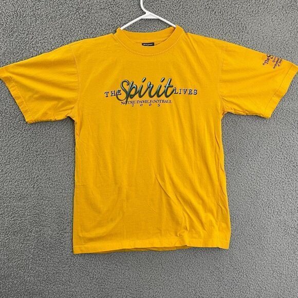 Pro Edge Other - Notre Dame Football Shirt Men M Yellow The Spirit Live Short Sleeve‎ Tee